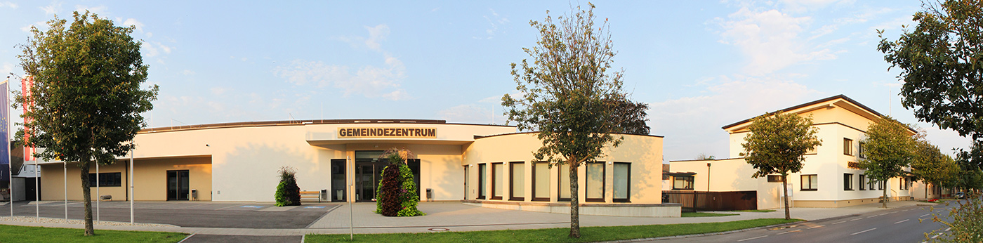 Veranstaltungszentrum und Gemeindeamt Halbturn